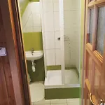 Lojasowka منزل للإقامة *