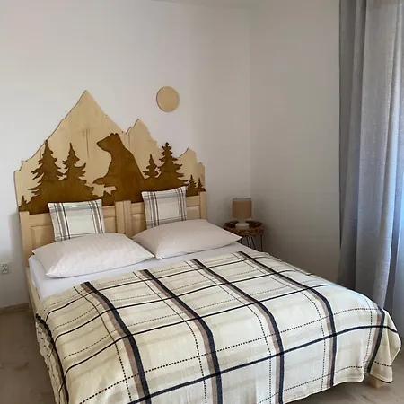 Privatunterkunft Lojasowka